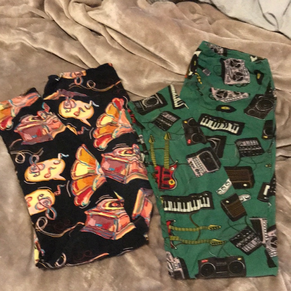 2 pairs LLR leggings, EUC, OS, music themes